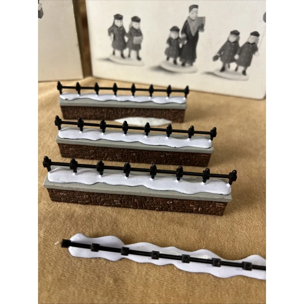 Lot Of 13 Dept 56 Heritage Dickens Village Lot Brixton Road Watchman Holiday
